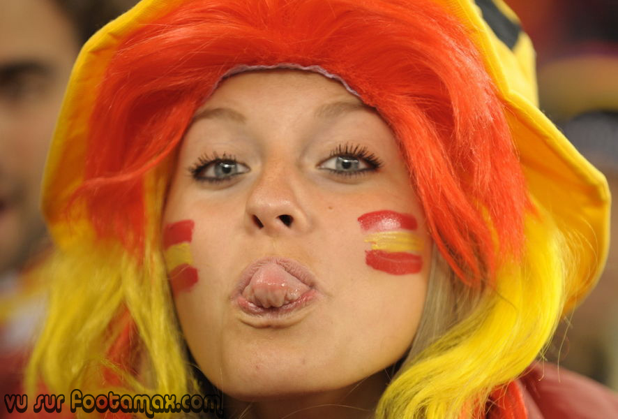 supportrice-cdm-2010-espagnole-2