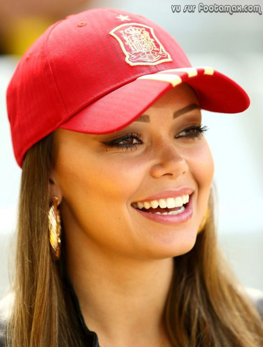 supportrice-cdm-2014-espagnole-1