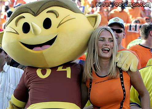 supportrice-euro-2004-hollandaise-1