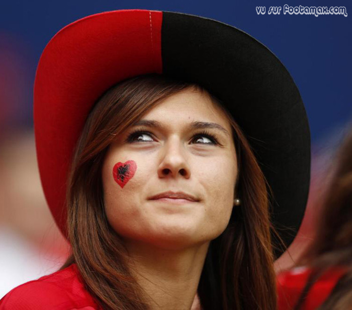 supportrice-euro-2016-albanaise-1