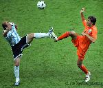 cambiasso_van_nistelrooy